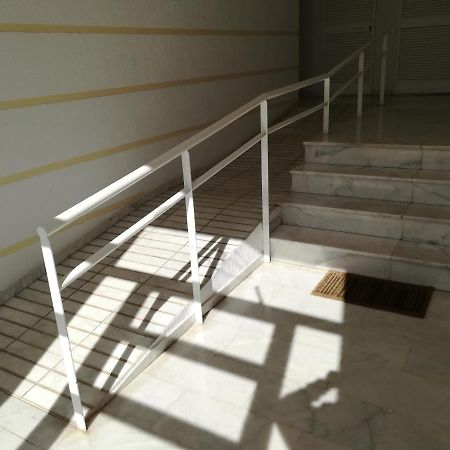 Apartamento 60 M2 En La Playa トレ・デ・ベナガルボン エクステリア 写真
