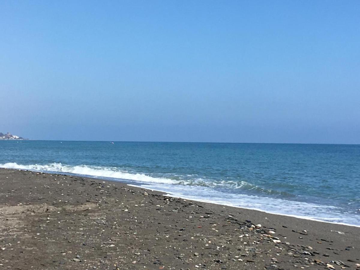 Apartamento 60 M2 En La Playa トレ・デ・ベナガルボン エクステリア 写真