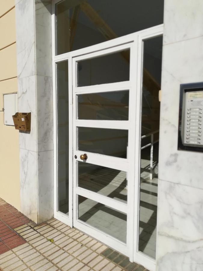 Apartamento 60 M2 En La Playa トレ・デ・ベナガルボン エクステリア 写真