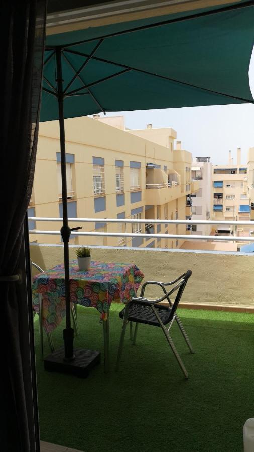 Apartamento 60 M2 En La Playa トレ・デ・ベナガルボン エクステリア 写真